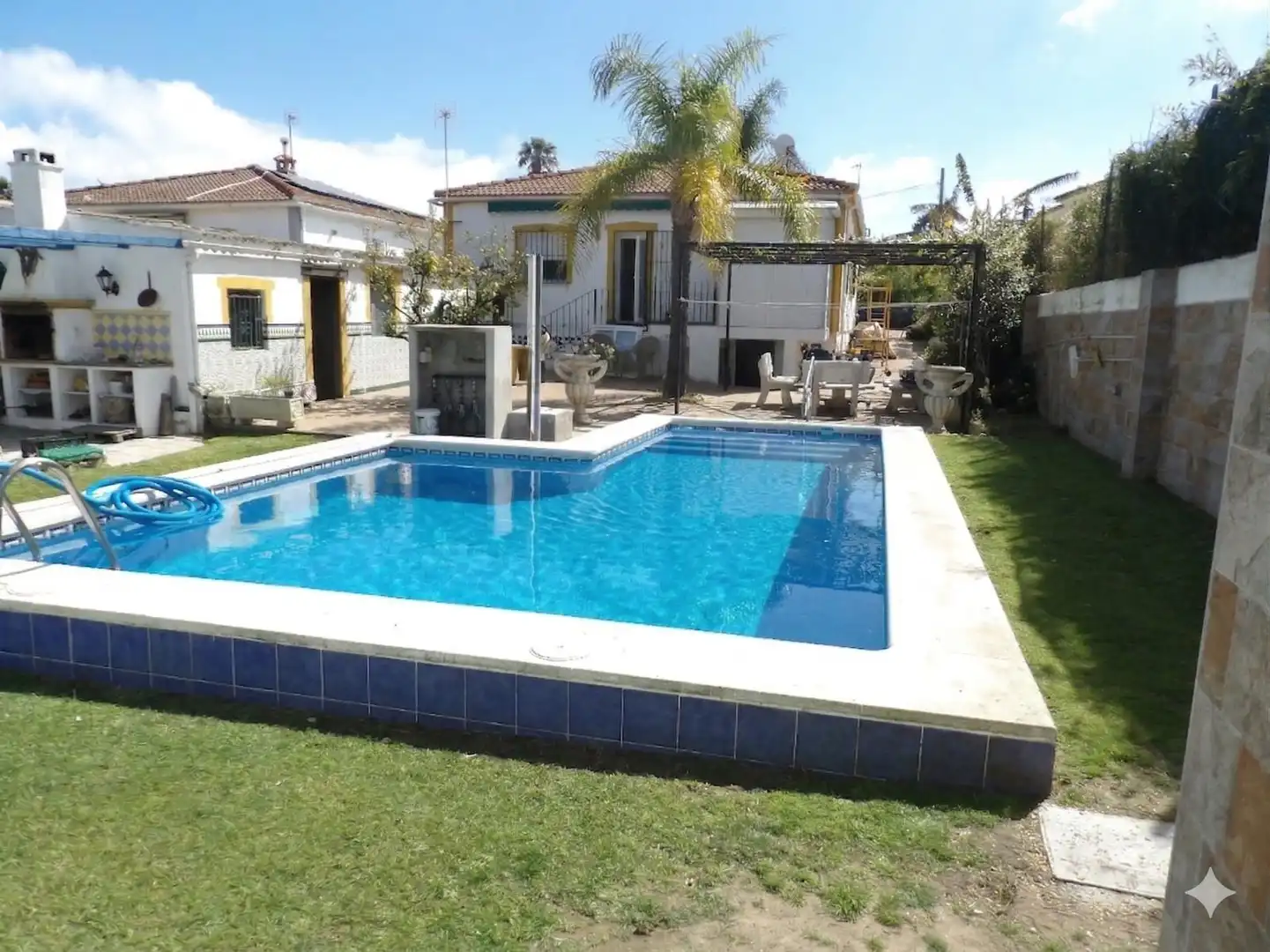 Swimming pool of Houses for sale in Algeciras  with Air Conditioner, Private garden and Storage room