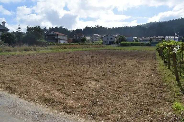 Residencial en venta en Beade 