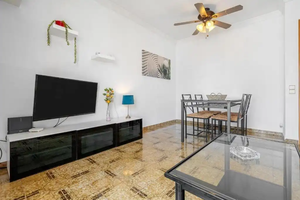 Sala de estar de Piso en venta en La Ràpita con Balcón