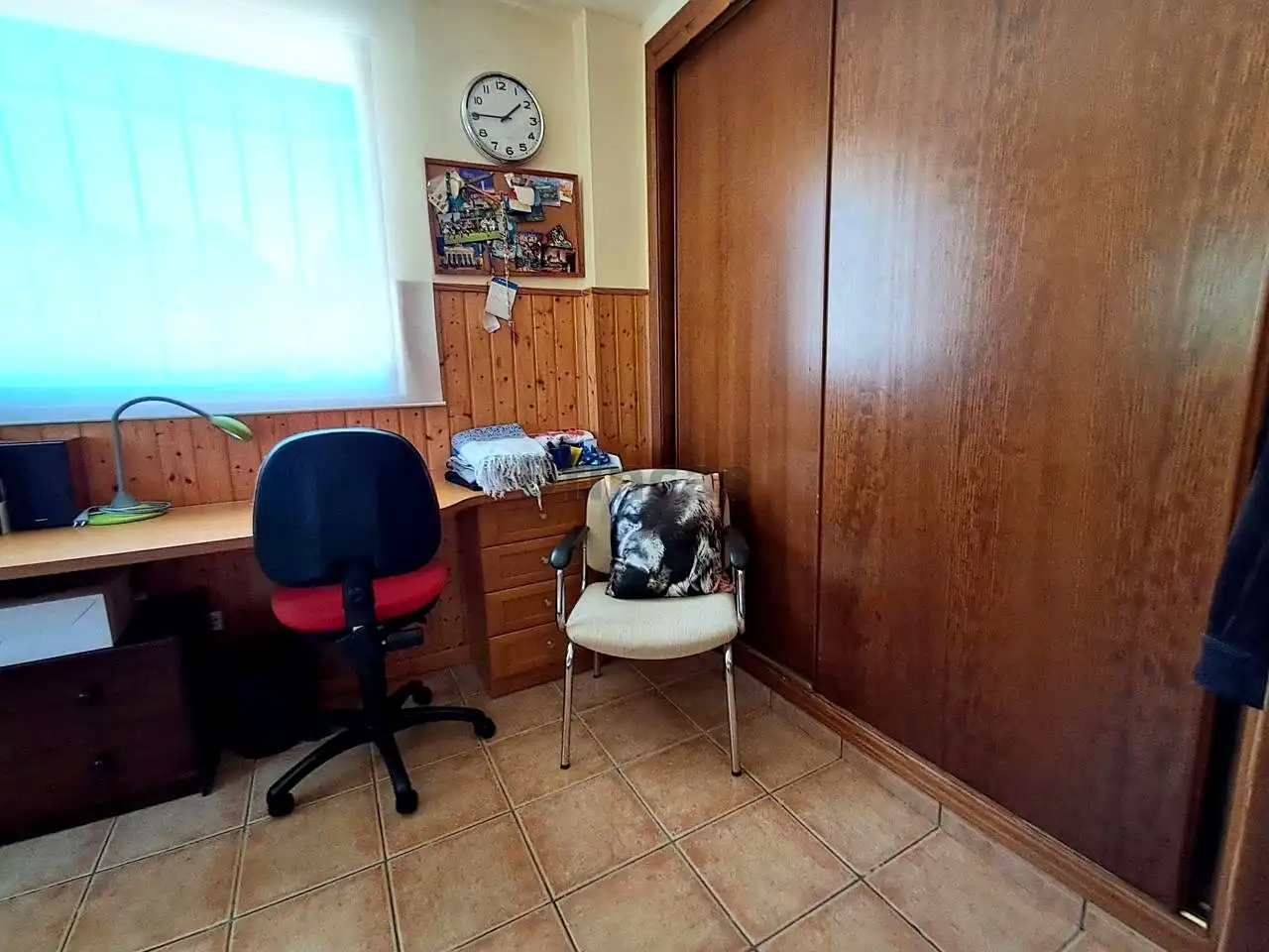 Dormitori de Casa o xalet en venda en Teruel amb Aire condicionat, Calefacció i Jardí privat