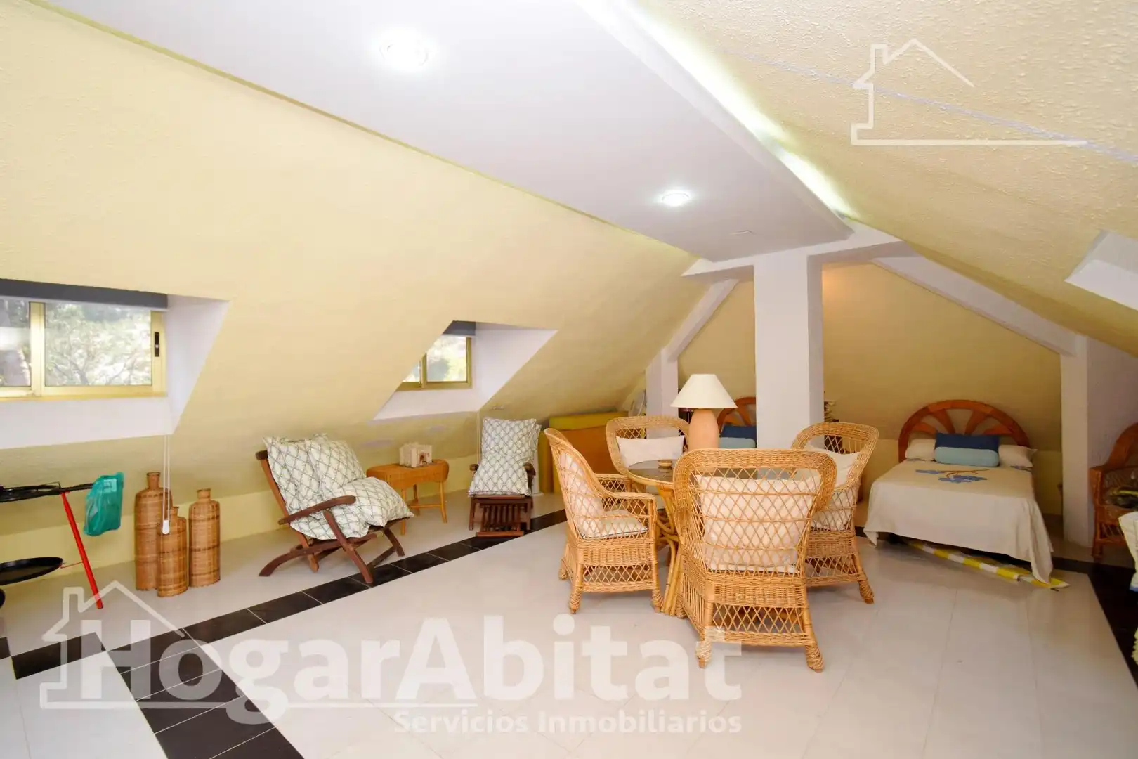 Casa o xalet en venda en Llíria amb Jardí privat, Terrassa i Traster