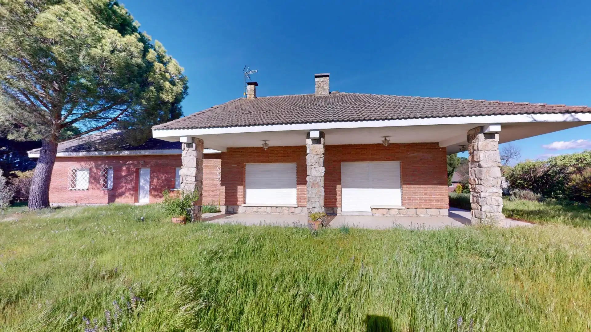 Vista exterior de Casa o chalet en venta en Pedrezuela con Calefacción, Jardín privado y Terraza