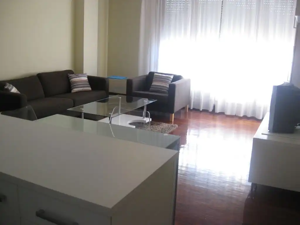 Sala de estar de Piso de alquiler en  Pamplona / Iruña con Calefacción, Amueblado y Balcón