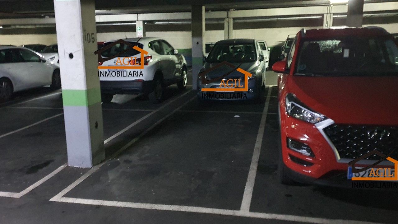 Aparcament de Garatge en venda en Leganés amb Alarma