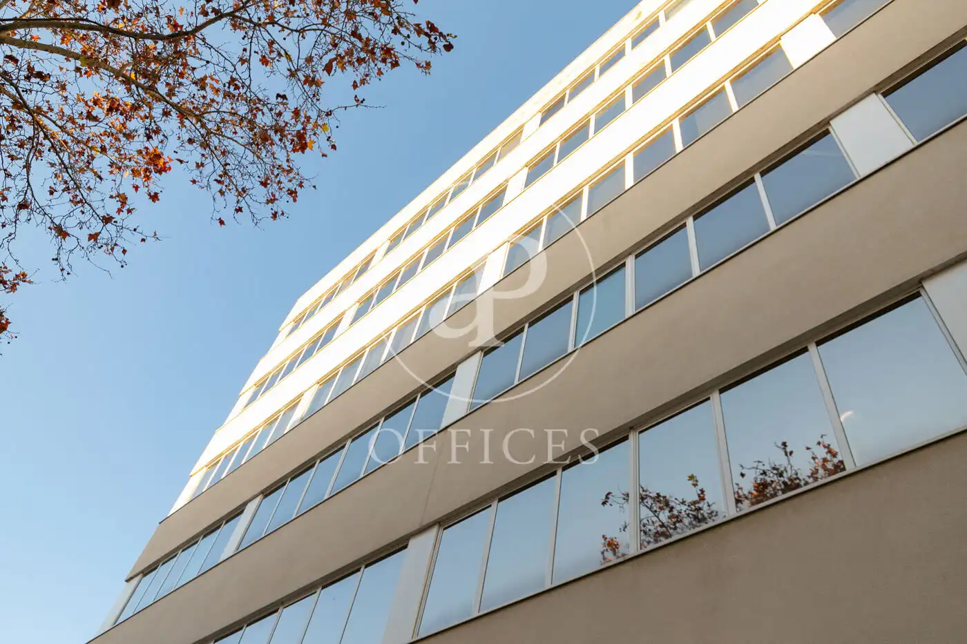 Office space with lift to rent in Carrer del Plom