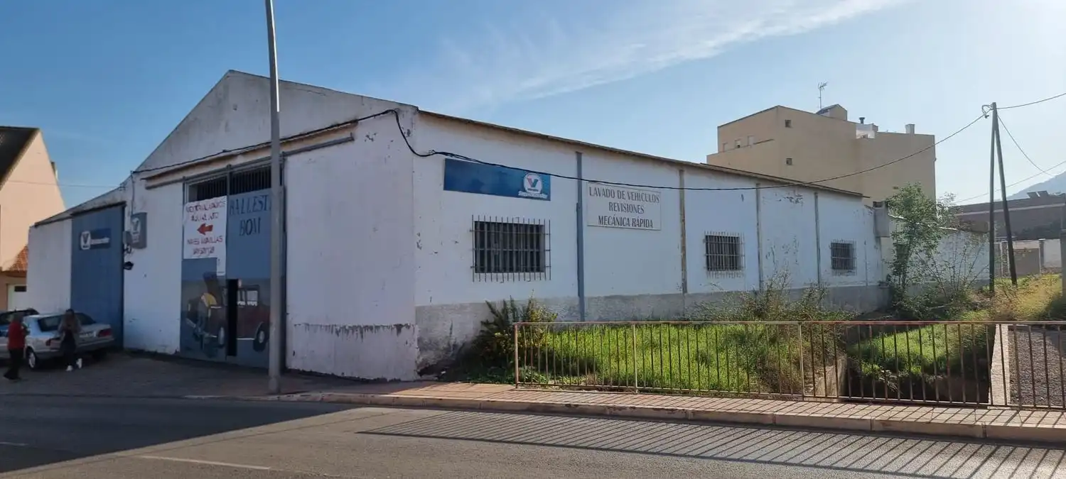 Local commercial à vendre à San Gil 22