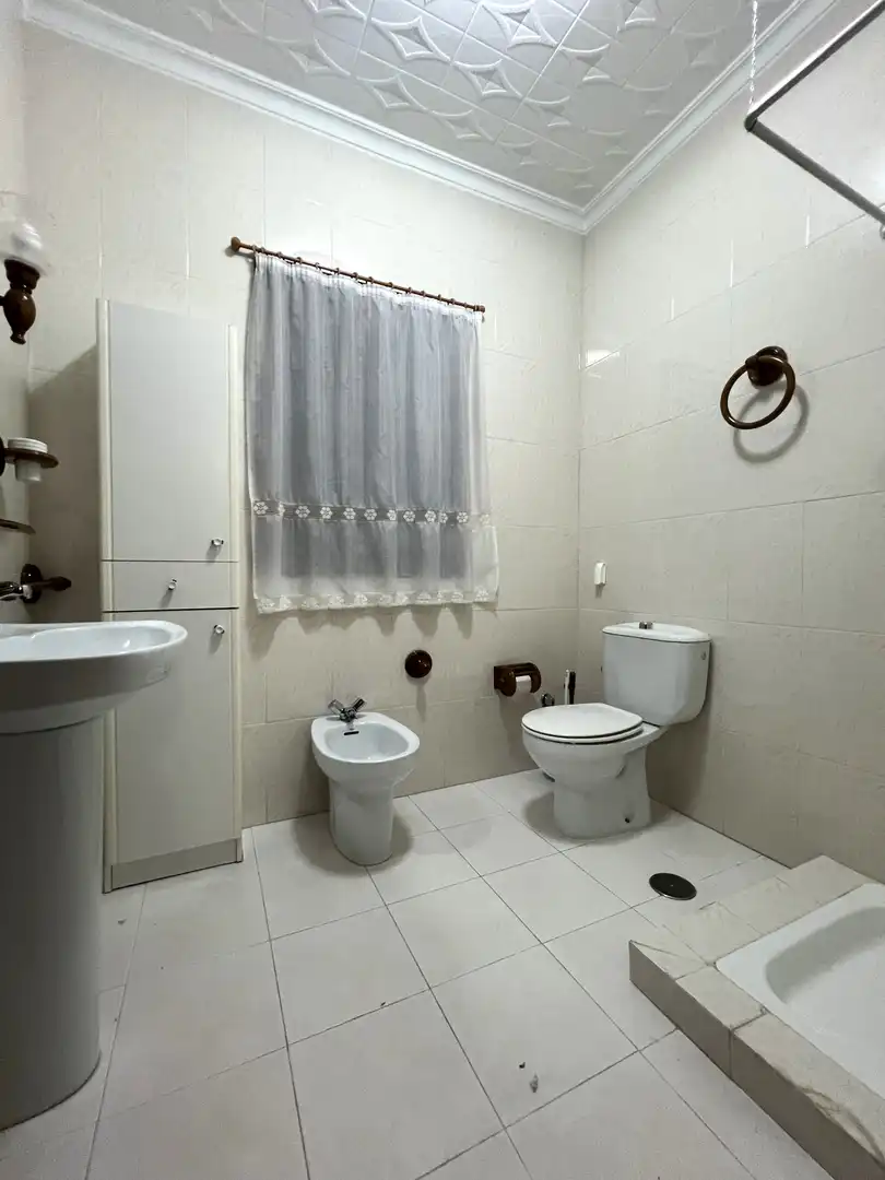 Bathroom of Houses for sale in Estepa  with Air Conditioner, Terrace and Storage room