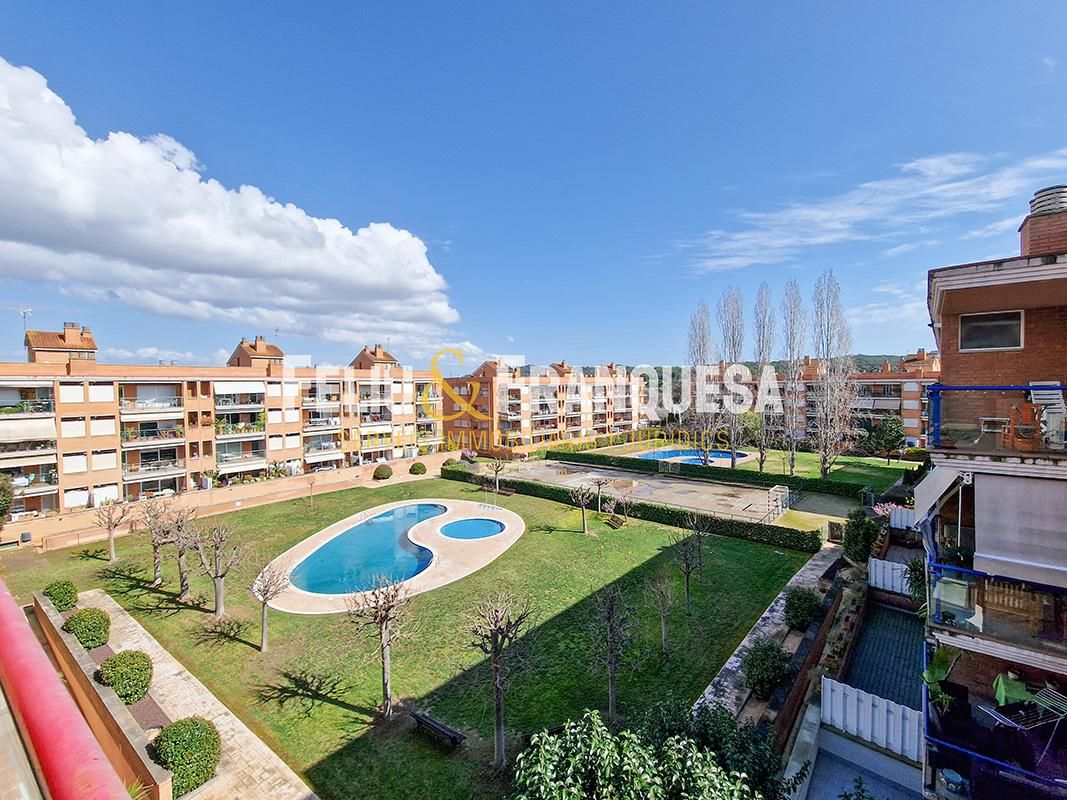 Jardí de Àtic en venda en Sant Cugat del Vallès amb Calefacció, Terrassa i Traster