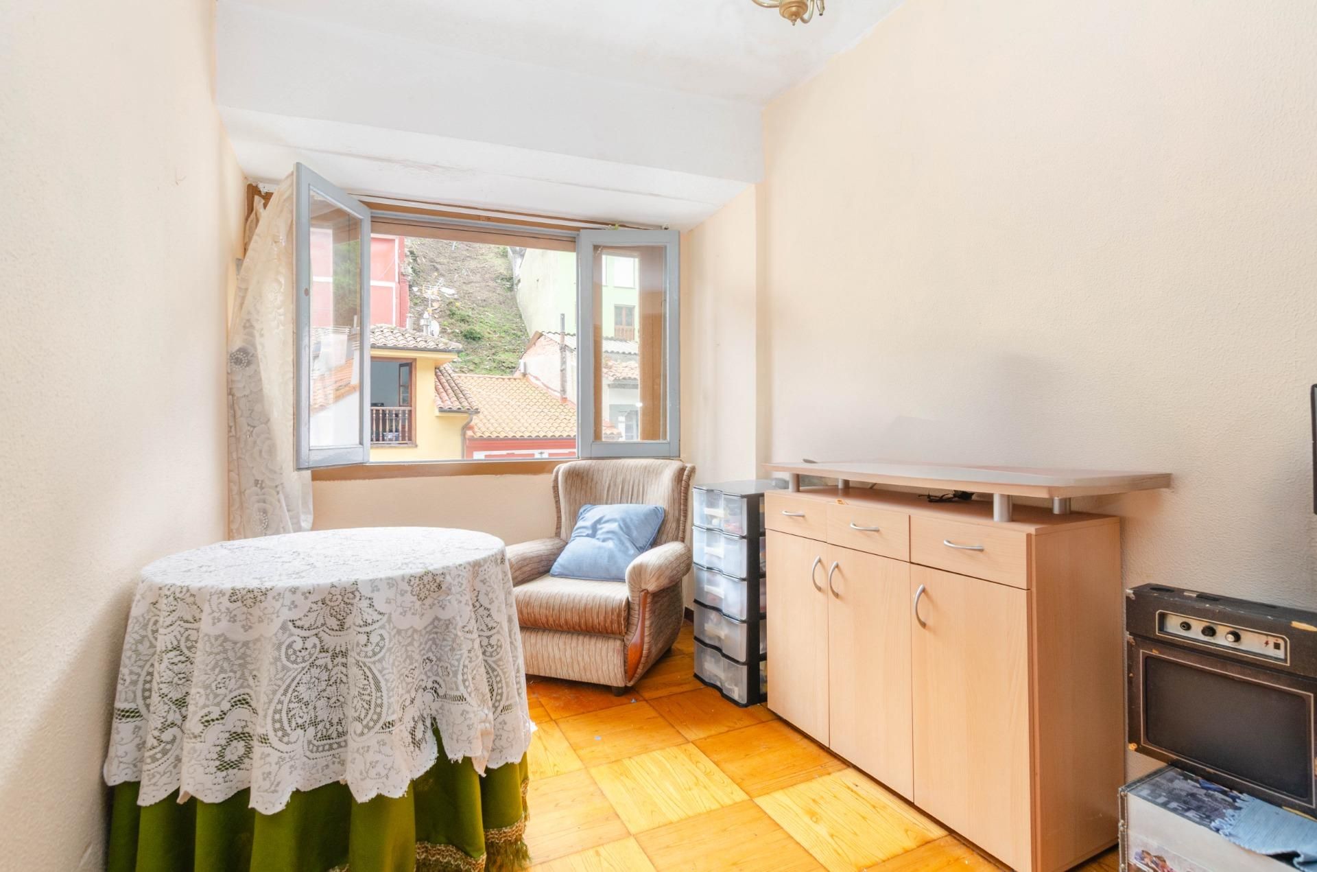 Bedroom of Flat for sale in Cudillero