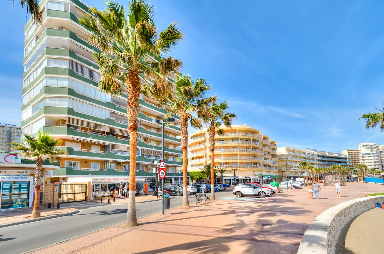 Exterior view of Apartments for sale in Fuengirola  with Terrace, Furnished and Internet