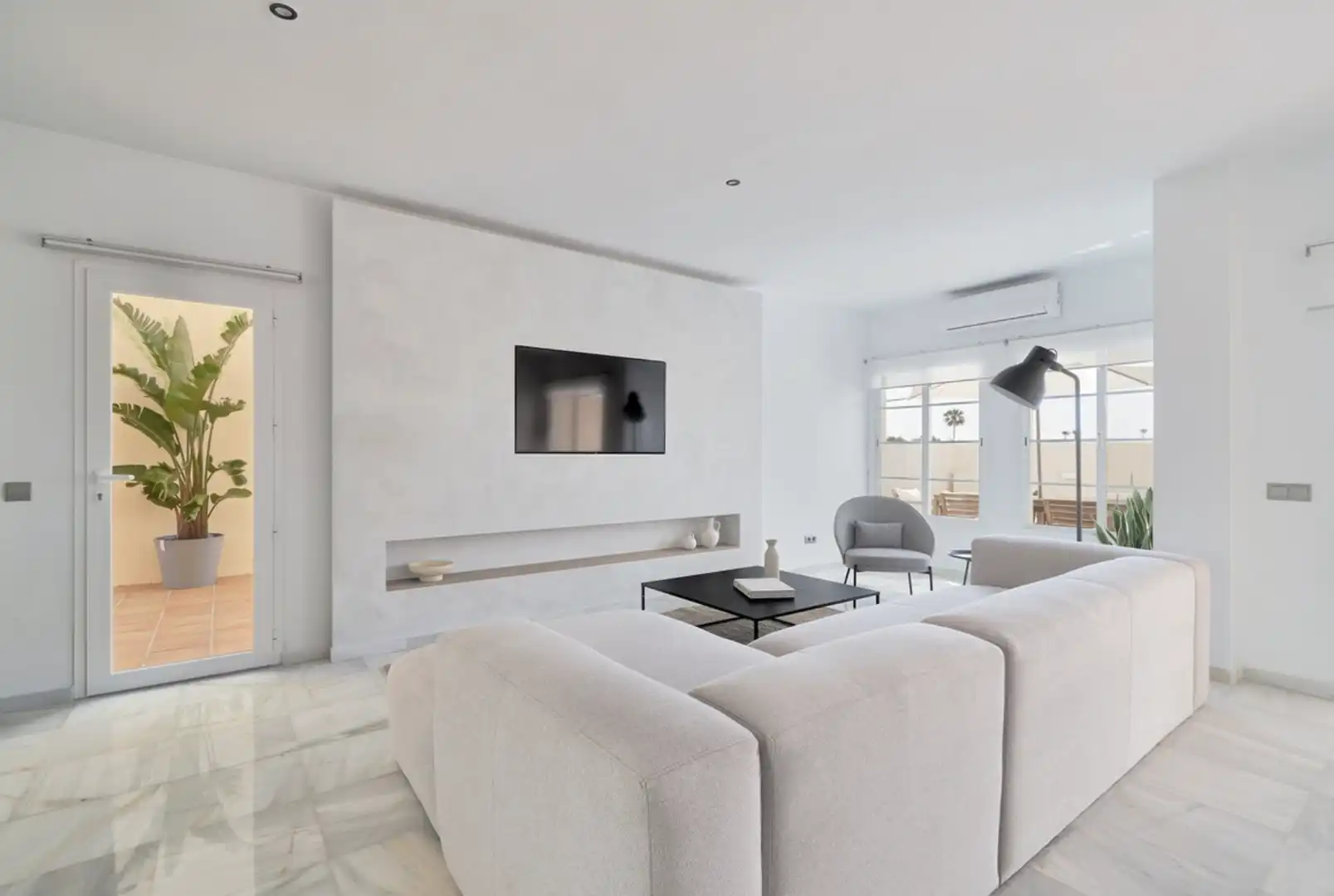 Chalet con piscina en venta en Benamara - Atalaya, imagen 2