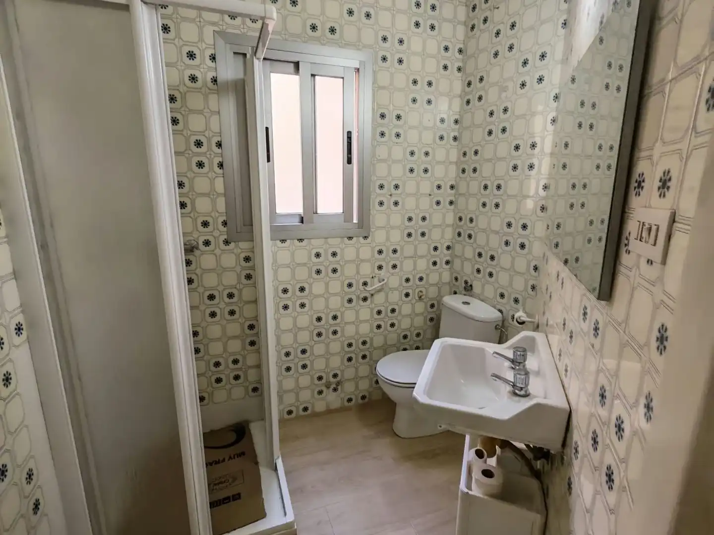 Bathroom of Flat for rent in Murcia  with Air Conditioner, Heating and Furnished