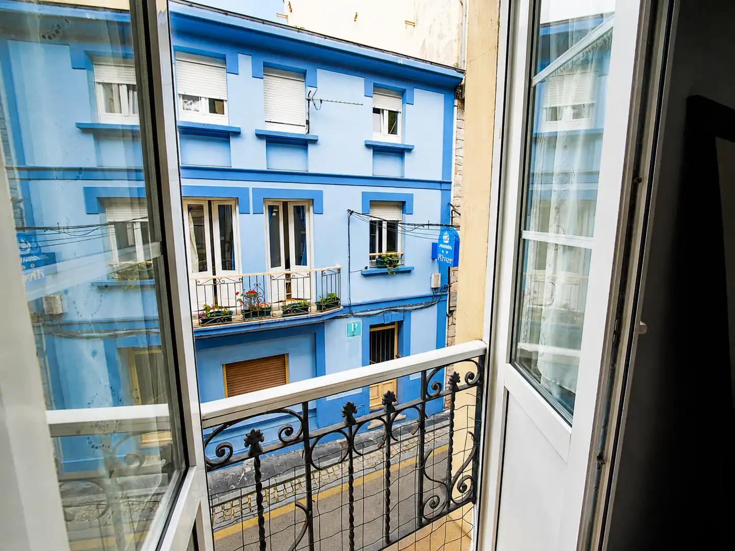Balcony of Flat for sale in Cudillero  with Heating, Private garden and Parquet flooring