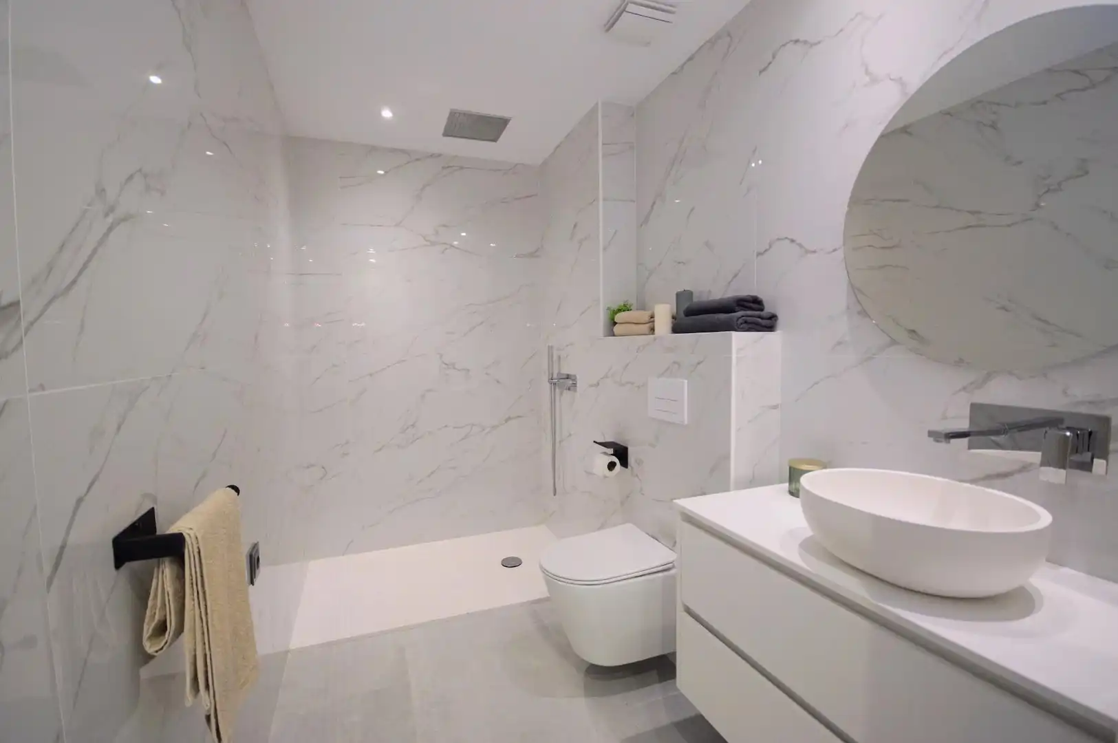 Baño de Piso en venta en Barcelona con Aire acondicionado, Calefacción y Amueblado