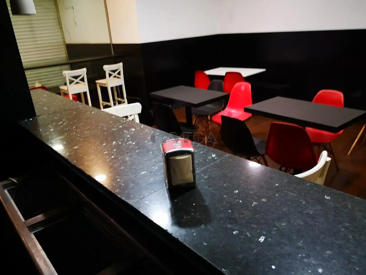 Local en venta en Vigo  con Aire acondicionado y Amueblado