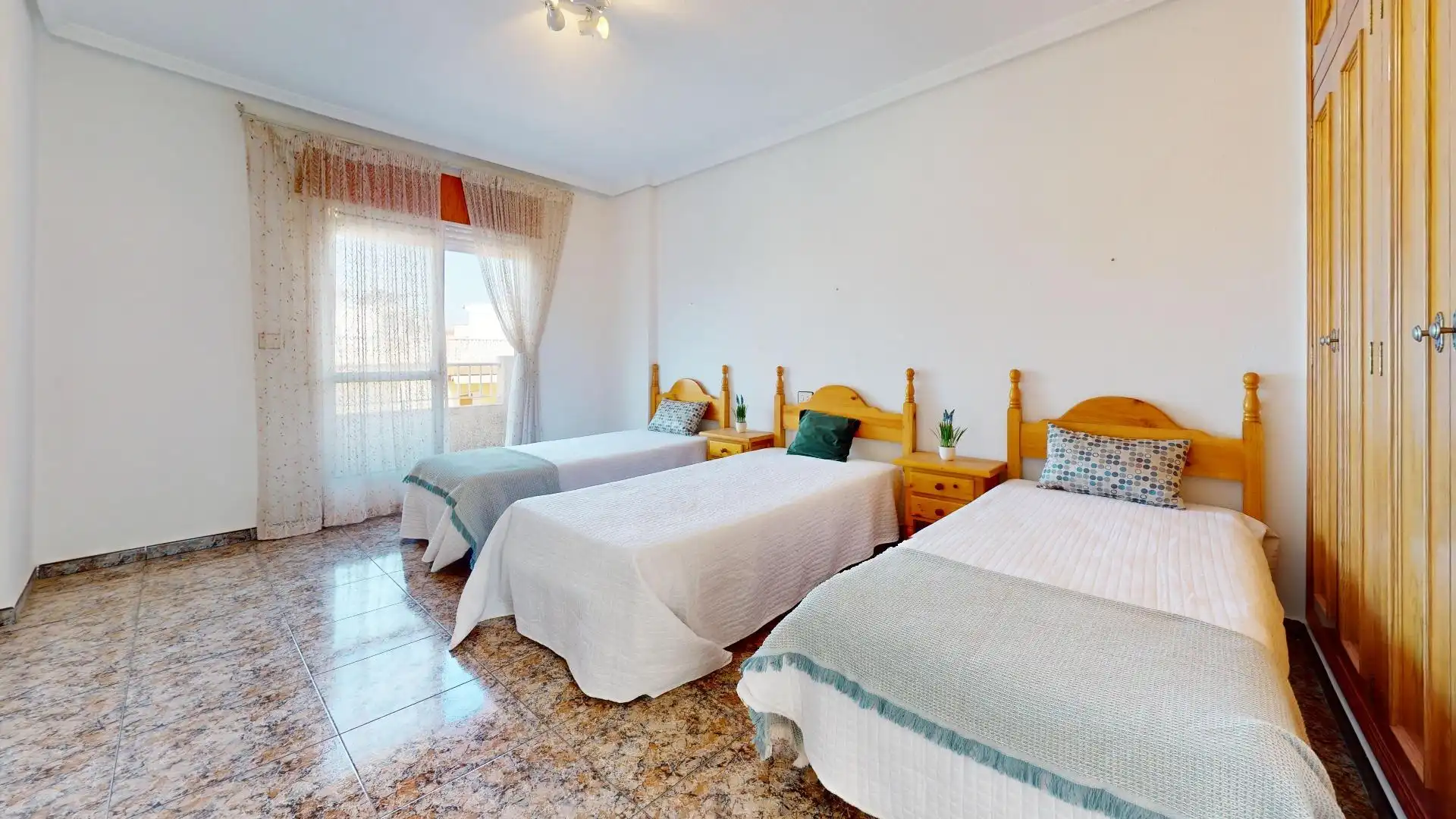 Habitación de Casa adosada en venta en San Pedro del Pinatar con Terraza, Amueblado y Balcón