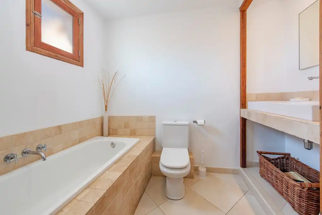 Baño de Casa adosada en venta en Pollença con Aire acondicionado, Jardín privado y Terraza