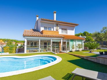 Maison avec piscine à vendre à Carrer Carrer Camp dels Pilans