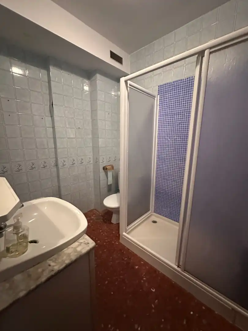 Bany de Pis en venda en Úbeda amb Traster