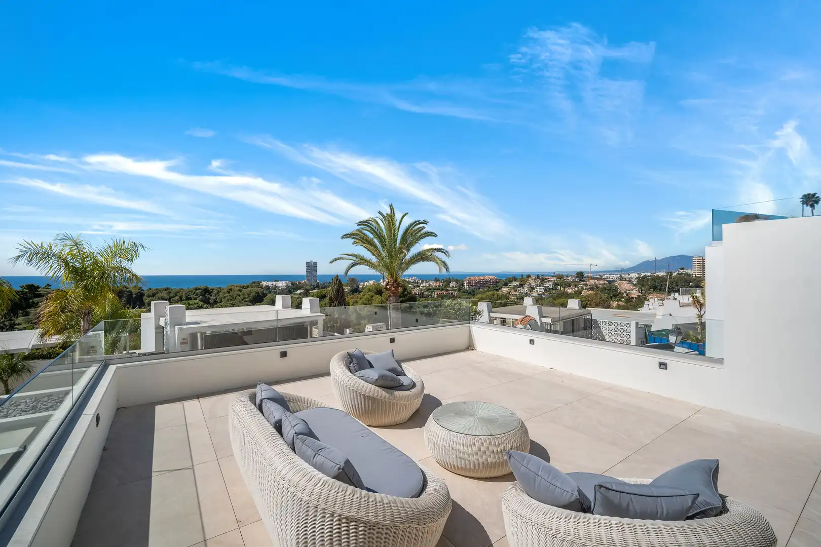 Casa con piscina en venta en Río Real - Los Monteros, imagen 32