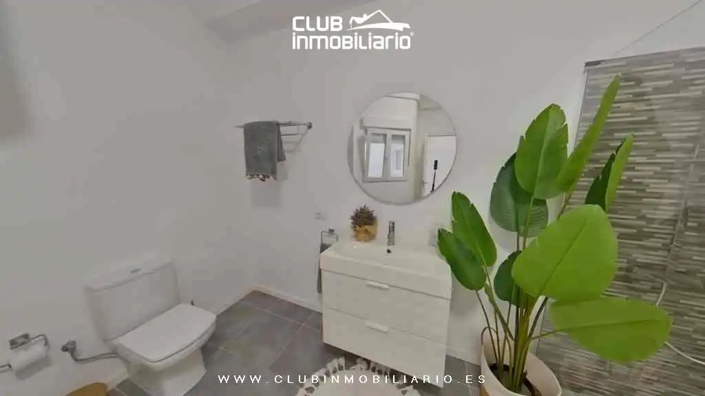 Bany de Pis en venda en Santa Cruz de Tenerife amb Moblat