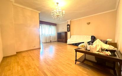 Living room of Flat for sale in Santiago de Compostela   with Balcony