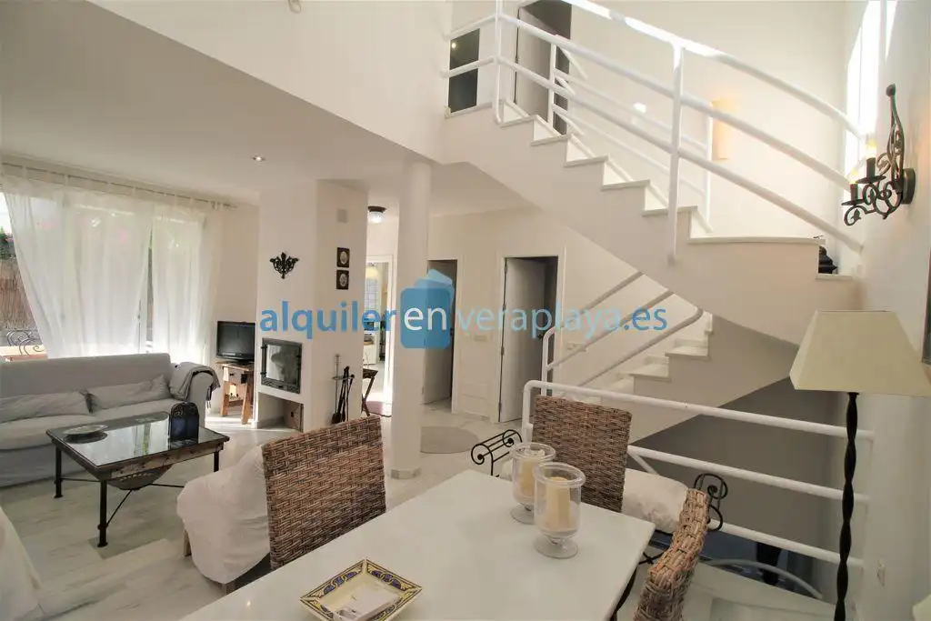 Sala d'estar de Casa o xalet de lloguer en Vera amb Aire condicionat i Terrassa