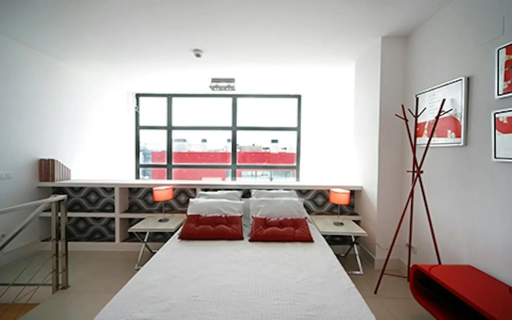 Habitación de Piso de alquiler en Madrid con Aire acondicionado, Calefacción y Jardín privado