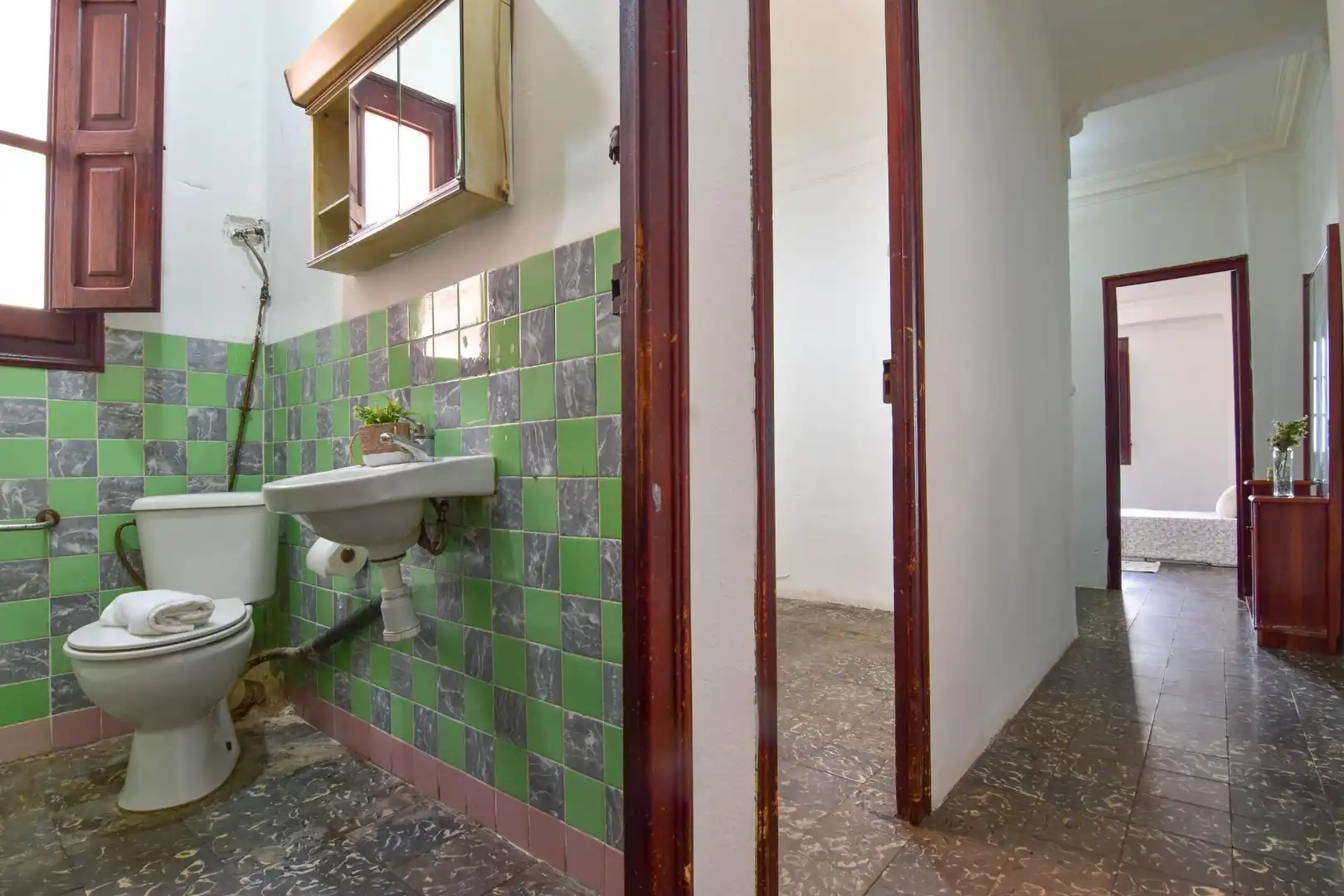 Bathroom of Flat for sale in Paiporta