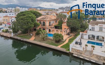 Exterior view of House or chalet for sale in Empuriabrava  with Air Conditioner, Heating and Private garden