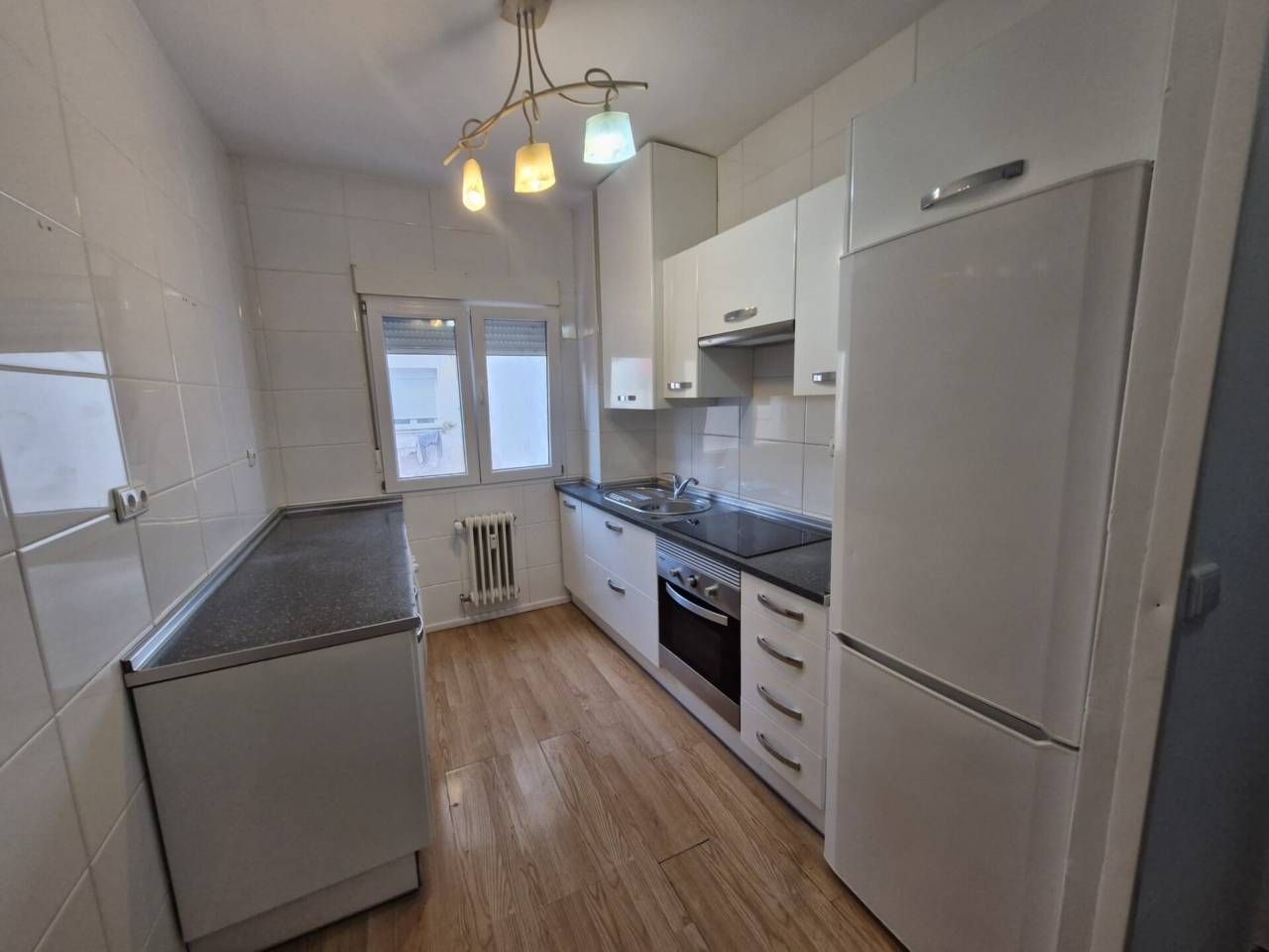 Kitchen of Flat to rent in  Logroño  with Heating, Parquet flooring and Furnished