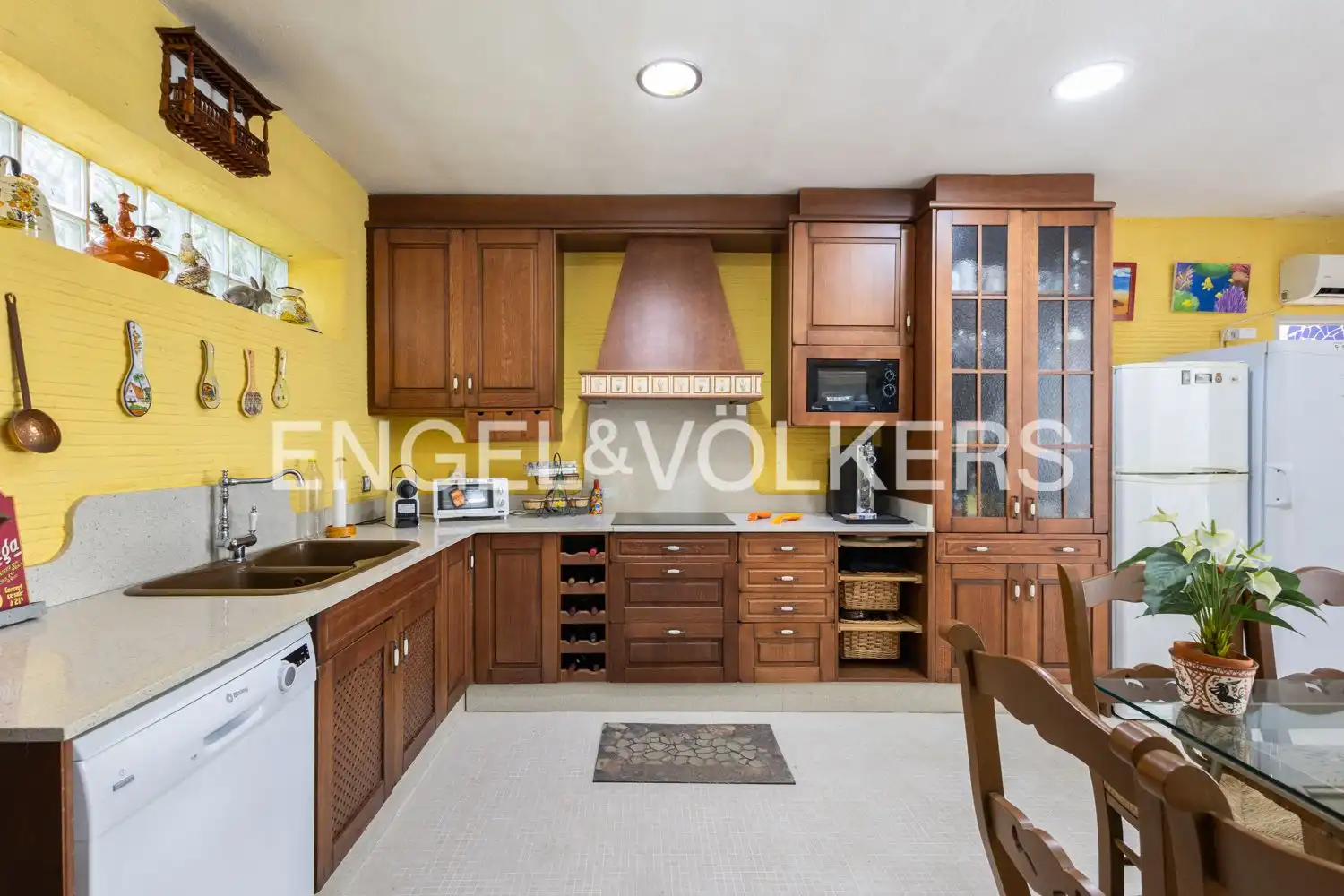 Kitchen of Houses for sale in Gilet  with Air Conditioner, Heating and Private garden