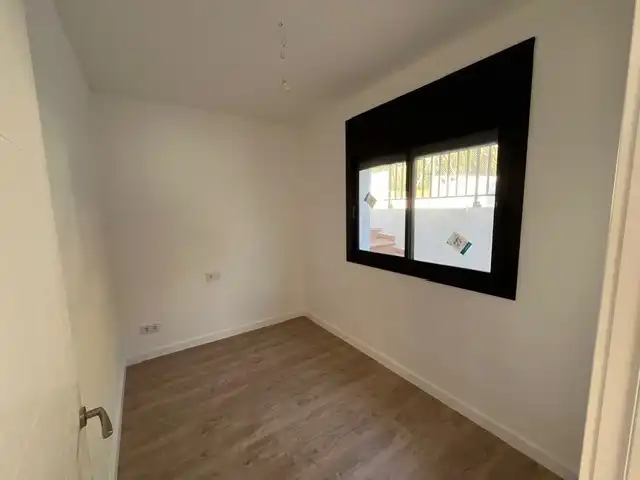 Dormitori de Casa o xalet en venda en Calafell amb Aire condicionat, Calefacció i Jardí privat