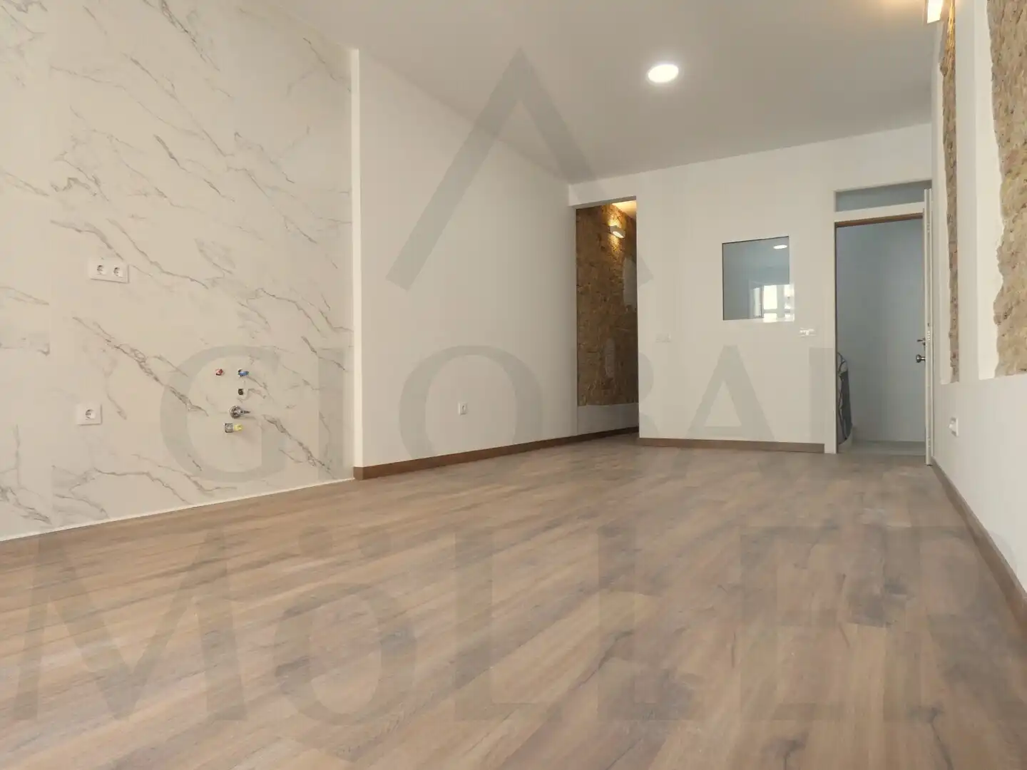 Wohnung zum Verkauf in Cartagena mit Terrasse, Abstellraum und Balkon