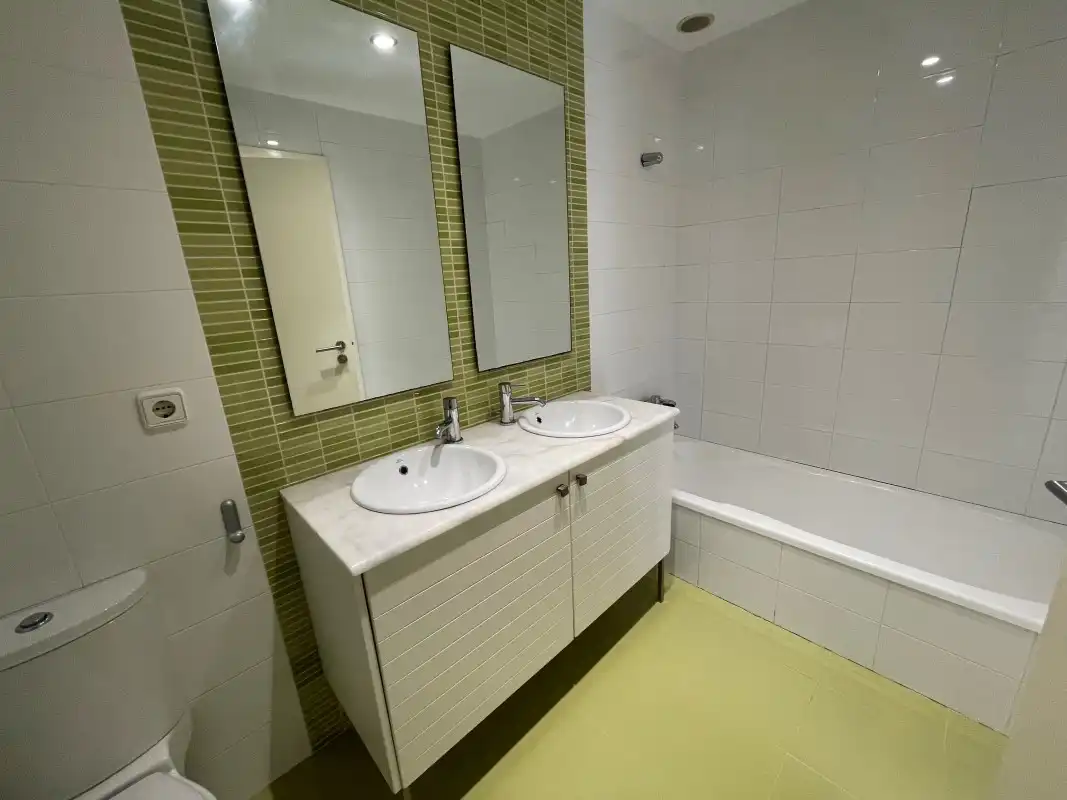 Adosado con piscina en venta en Carrer Elionor Ripoll, imagen 44