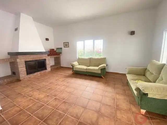 Casa rústica amb piscina en venda a Cútar, imagen 5