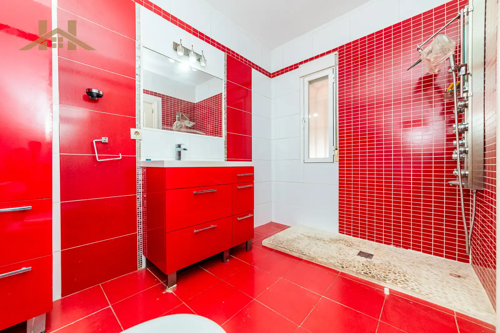 Bathroom of Detached homes for sale in El Álamo, Madrid