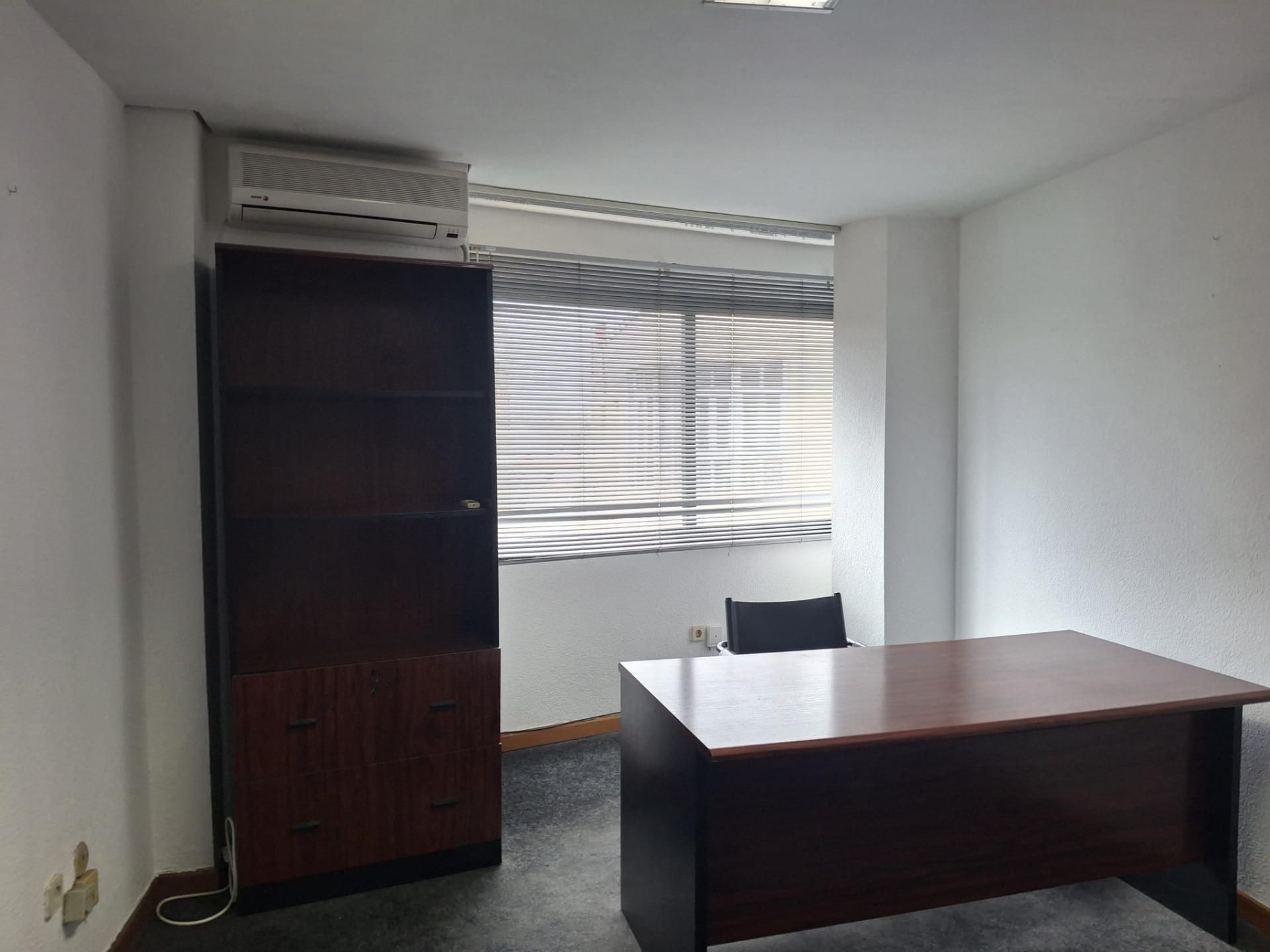 Büro zur Miete in Casco Antiguo