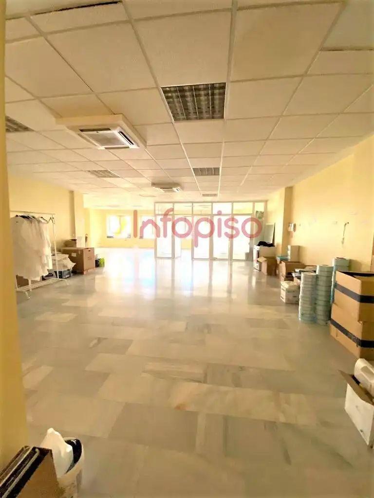 Oficina en venda en Valdepeñas amb Aire condicionat i Calefacció