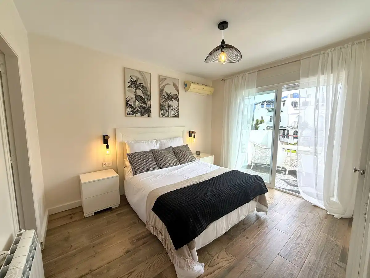Bedroom of Detached homes for rent in Marbella  with Air Conditioner, Heating and Private garden