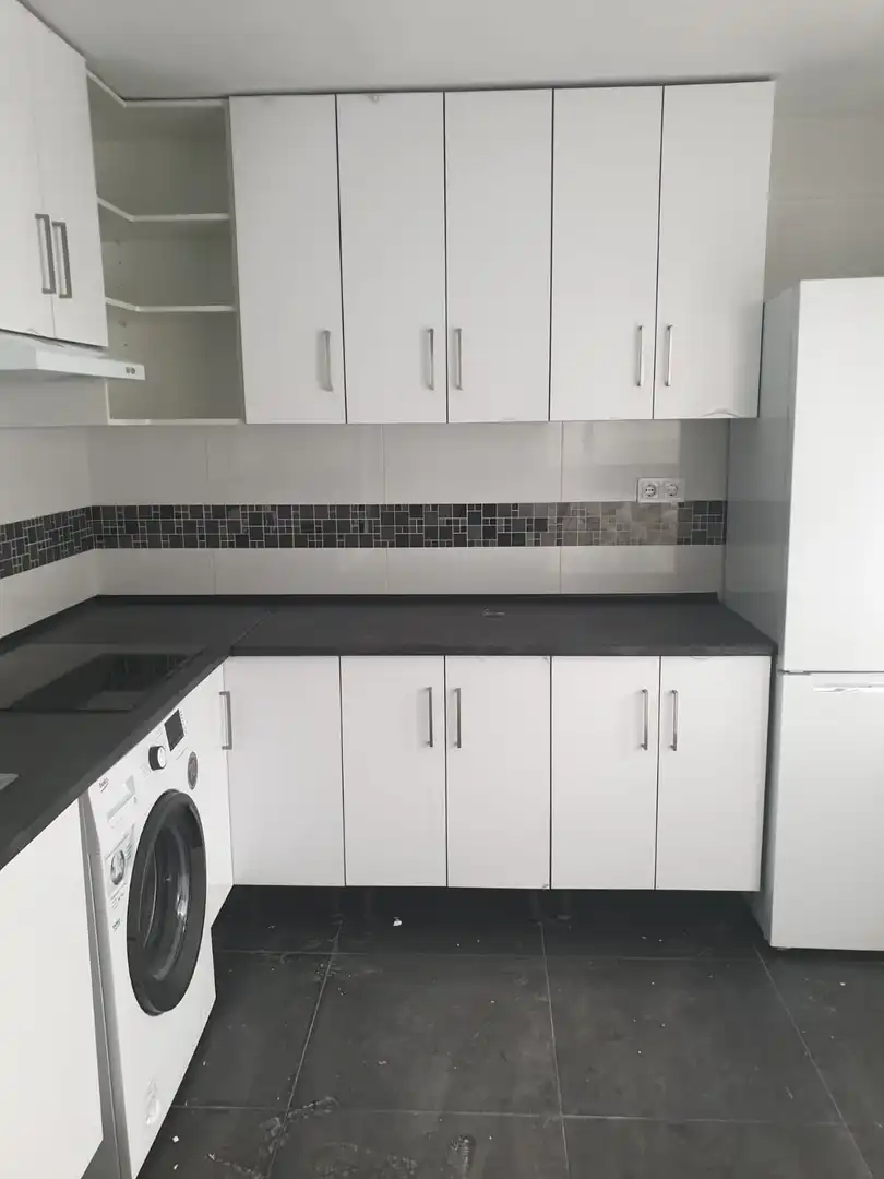 Kitchen of Flat for rent in Parla  with Washing machine