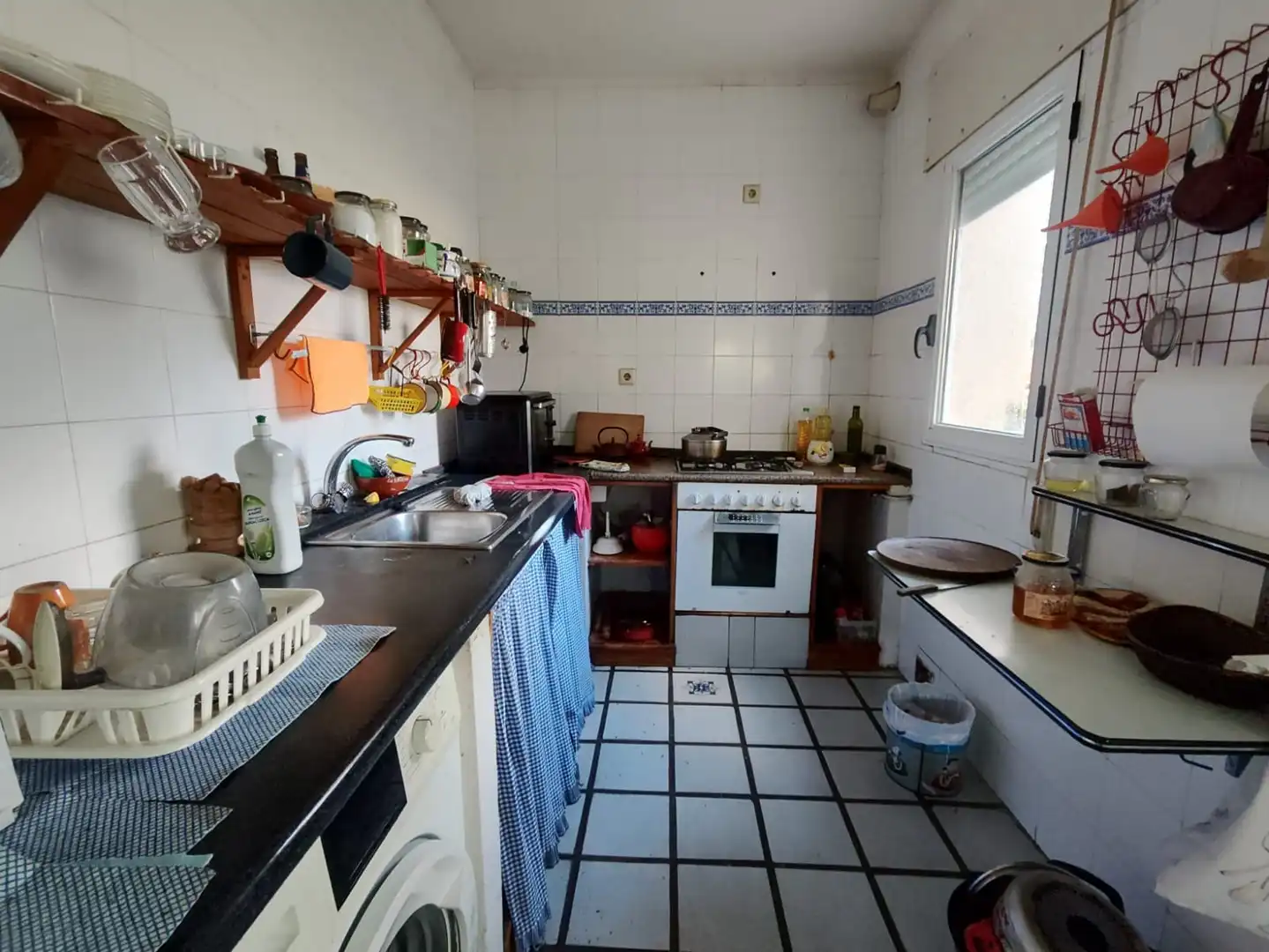 Cuina de Casa o xalet en venda en Sevilla la Nueva amb Calefacció, Jardí privat i Terrassa