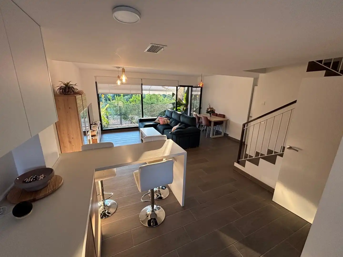 Sala de estar de Casa adosada en venta en Alhaurín de la Torre con Aire acondicionado, Terraza y Trastero