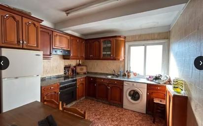 Kitchen of Flat for sale in Oviedo 