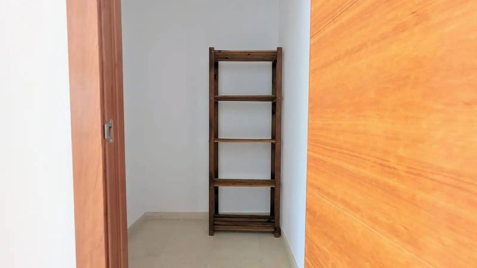 Büro zur Miete in Playa de los Boliches