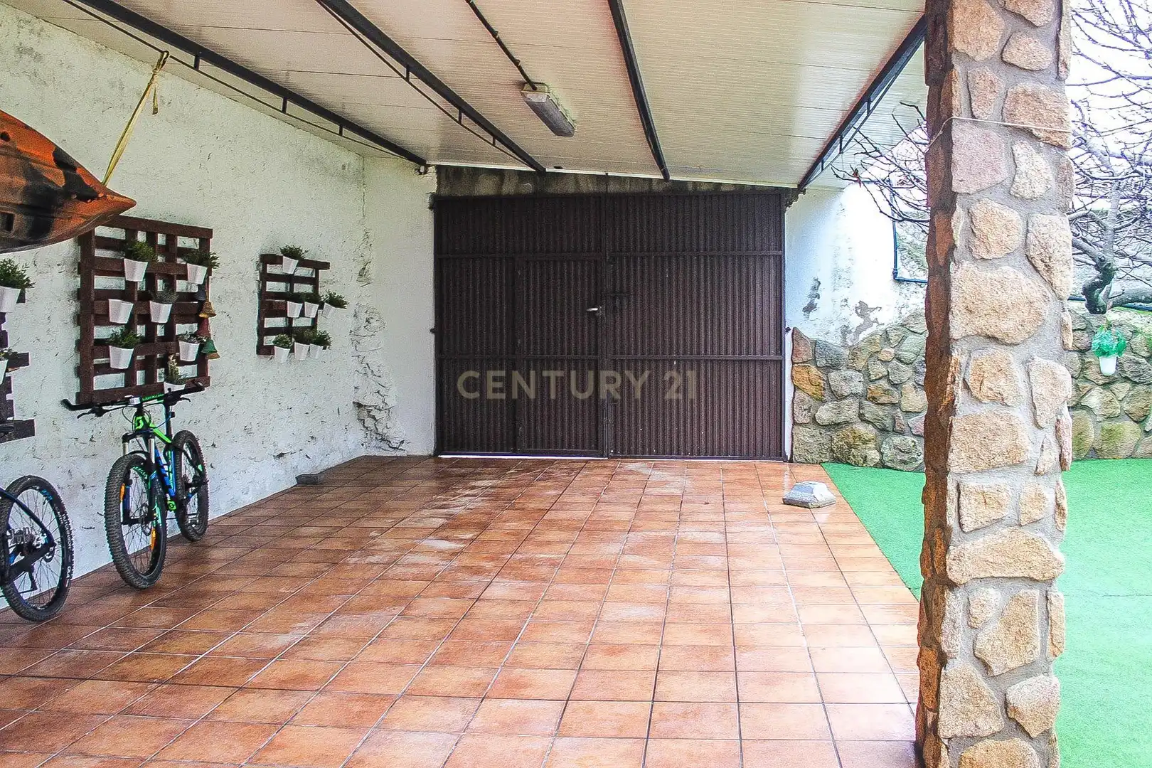 Terrassa de Casa o xalet en venda en Casas de Don Pedro amb Traster i Piscina