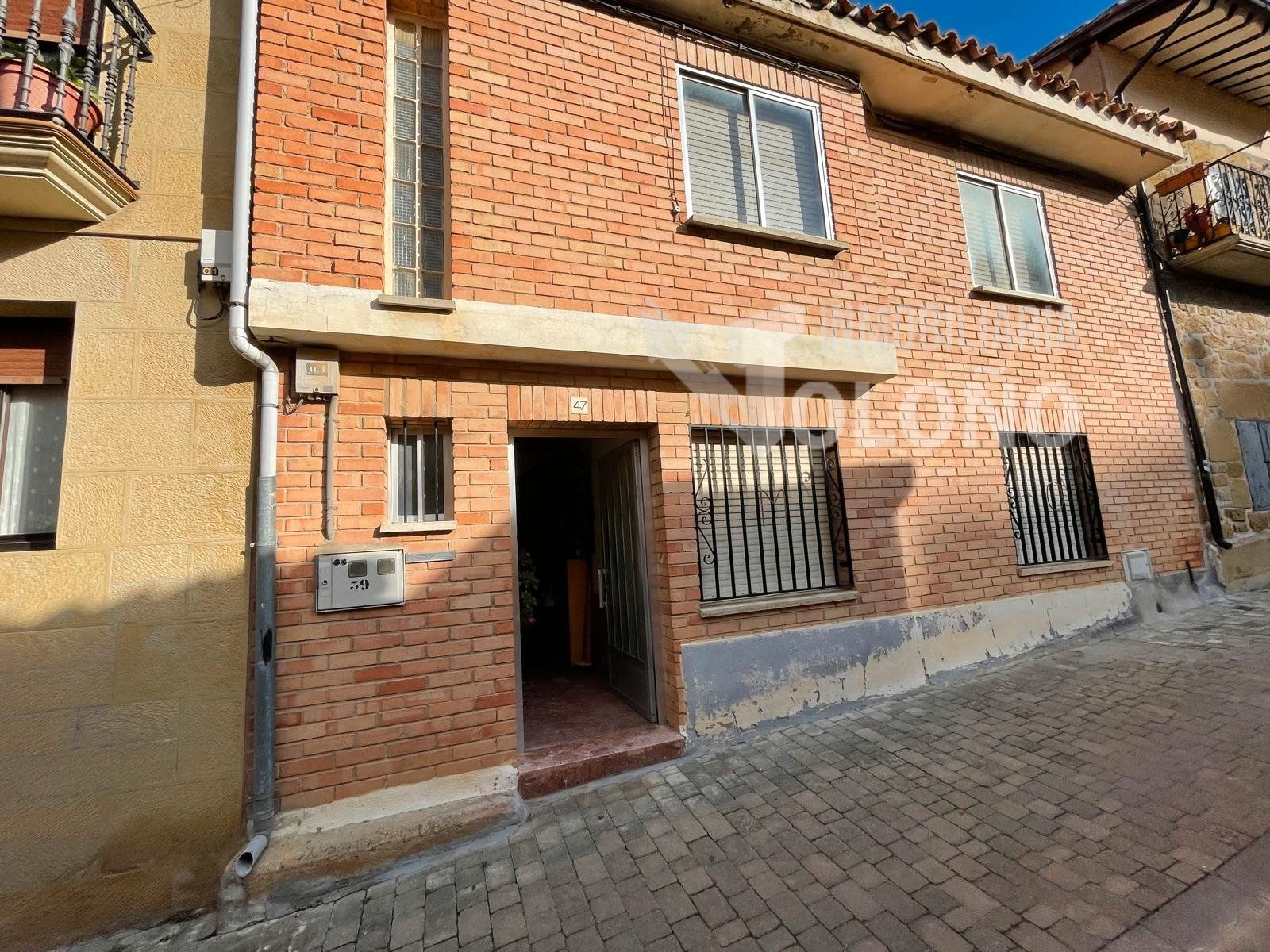 Vista exterior de Casa o xalet en venda en San Vicente de la Sonsierra amb Calefacció