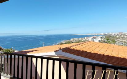 Vista exterior de Casa o xalet en venda en San Bartolomé de Tirajana amb Terrassa