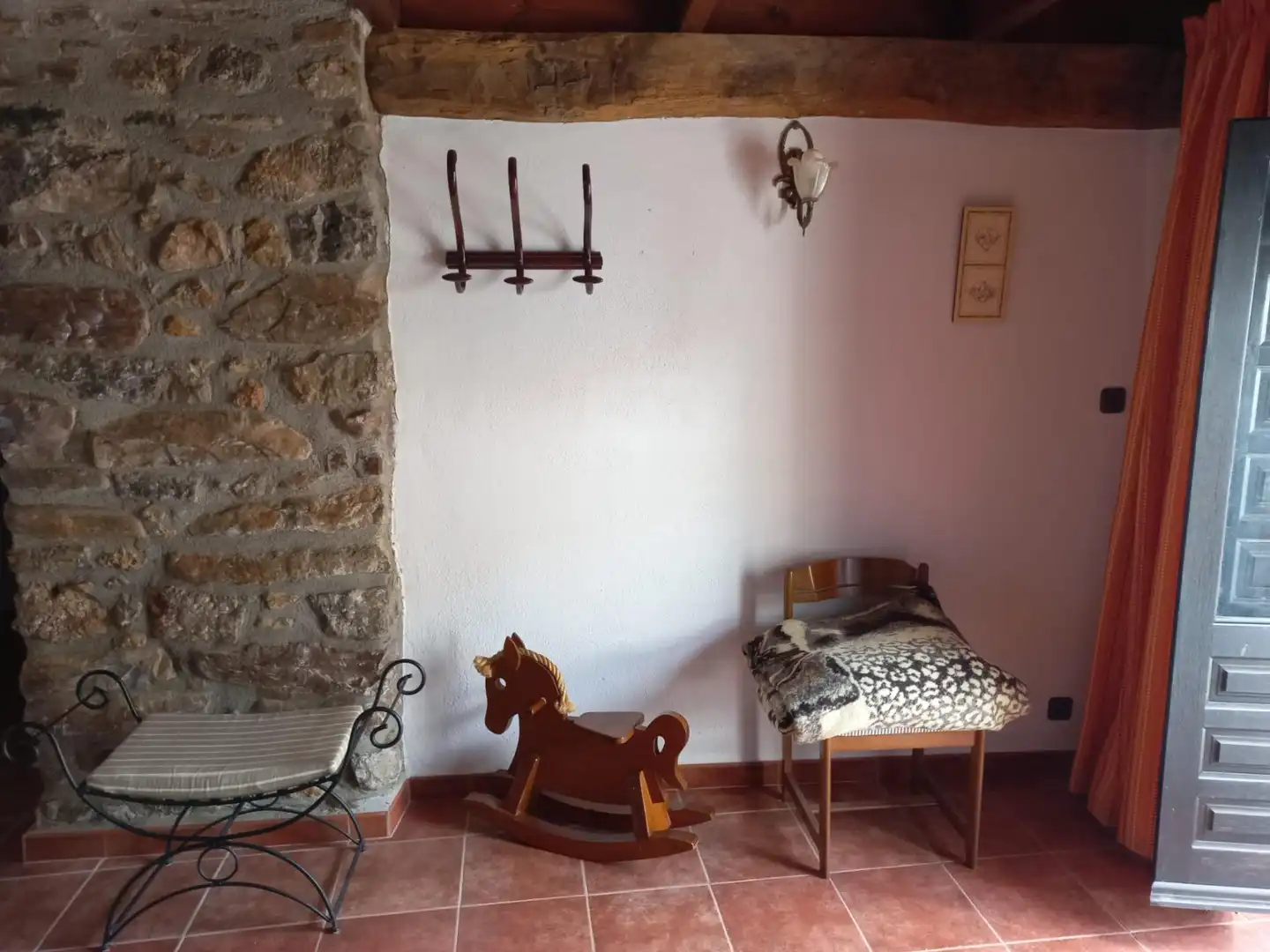 Houses for sale in Alcudia de Veo  with Air Conditioner and Balcony