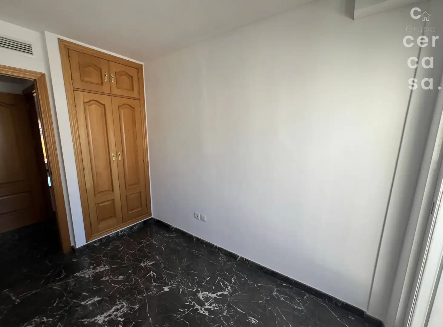Habitación de Dúplex en venta en Valencia con Terraza y Balcón